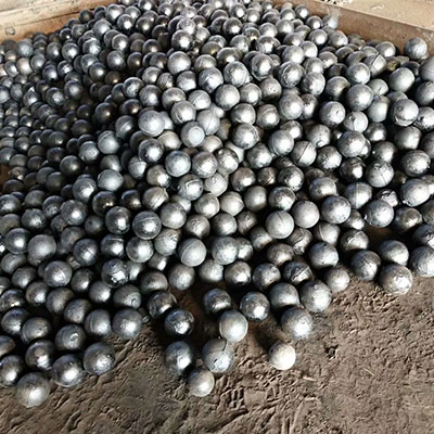 Medium chromium steel ball