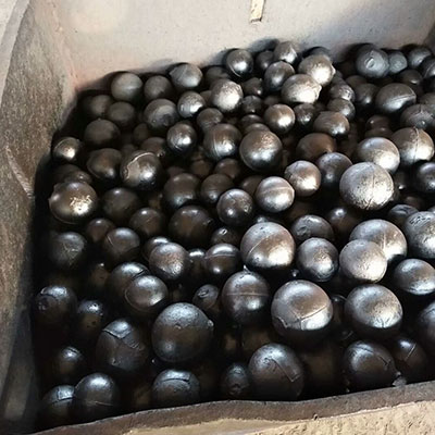 High chromium steel ball